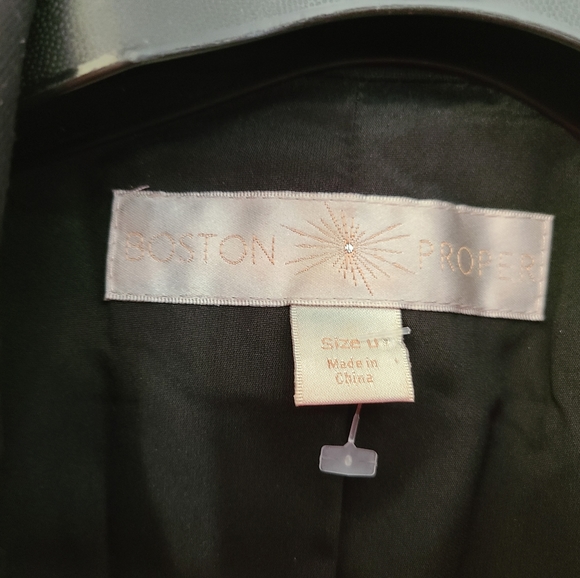 Boston Proper classic blazer - Picture 3 of 6